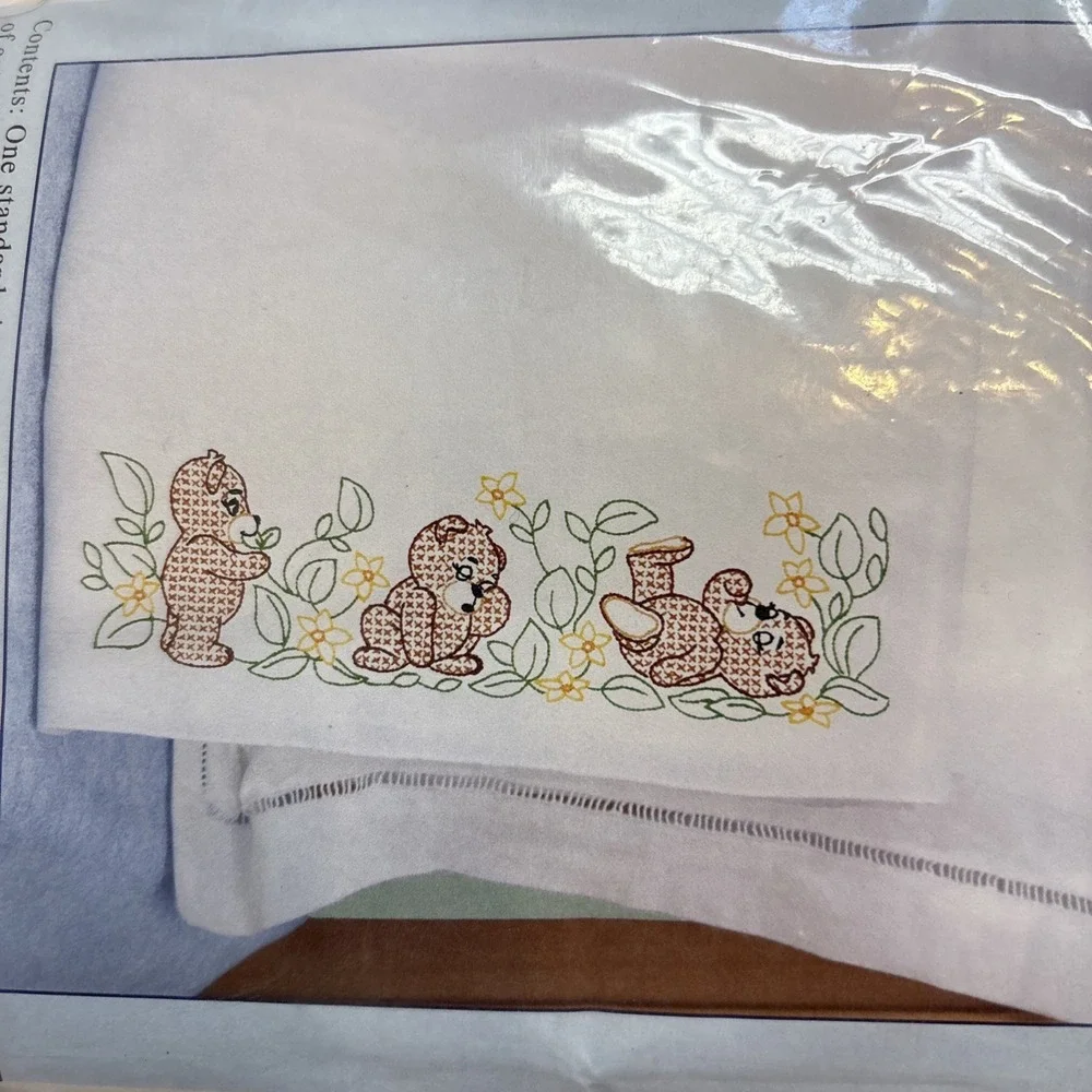 Jack Dempsey NEW Child Pillowcase Stamped Cross Stitch Embroidery SLEEPY BEARS